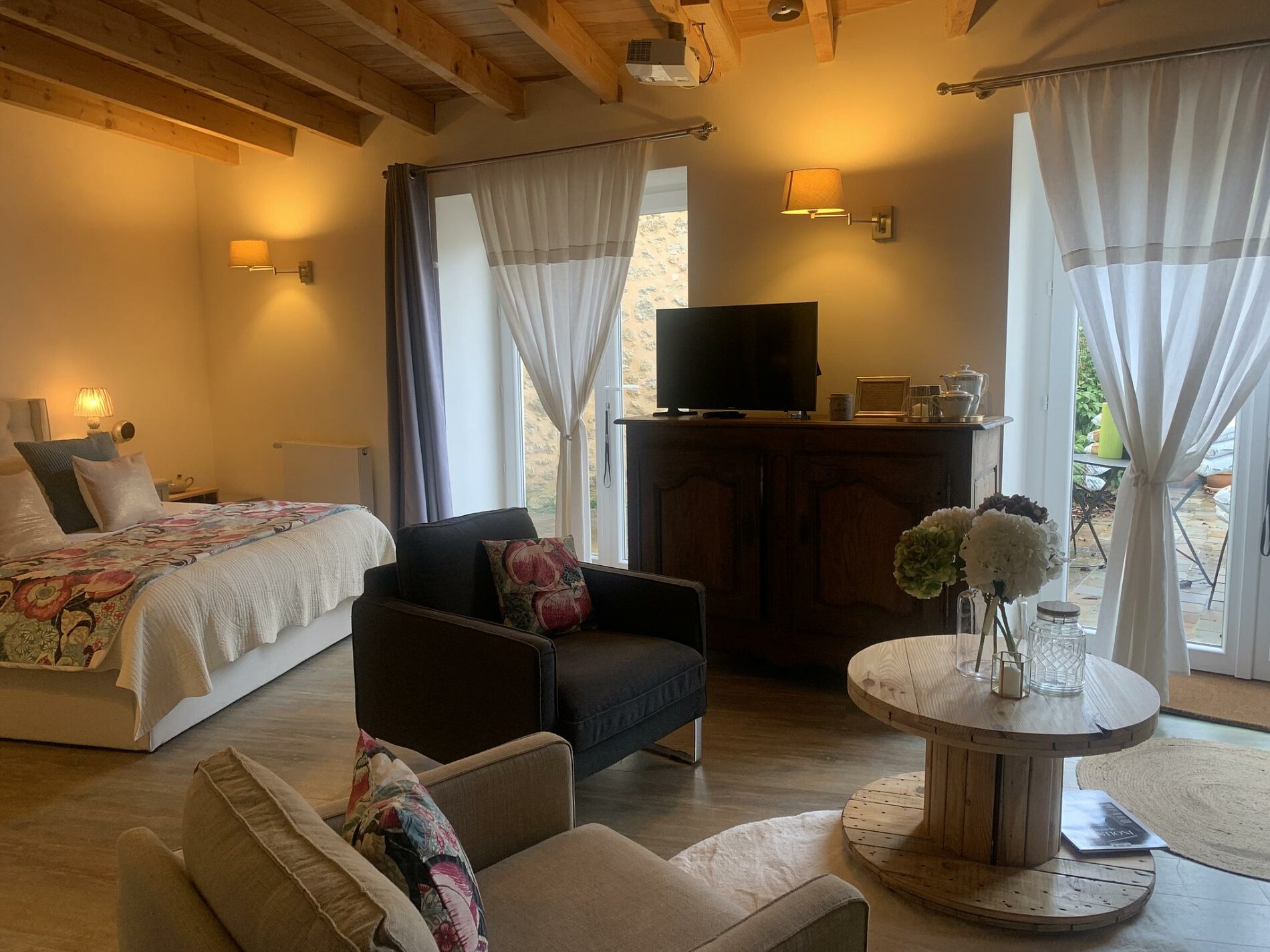 100-lapetitequinotte-homepage-size2048