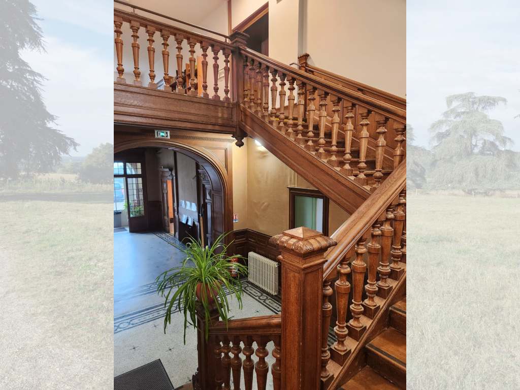 Escalier en bois massif