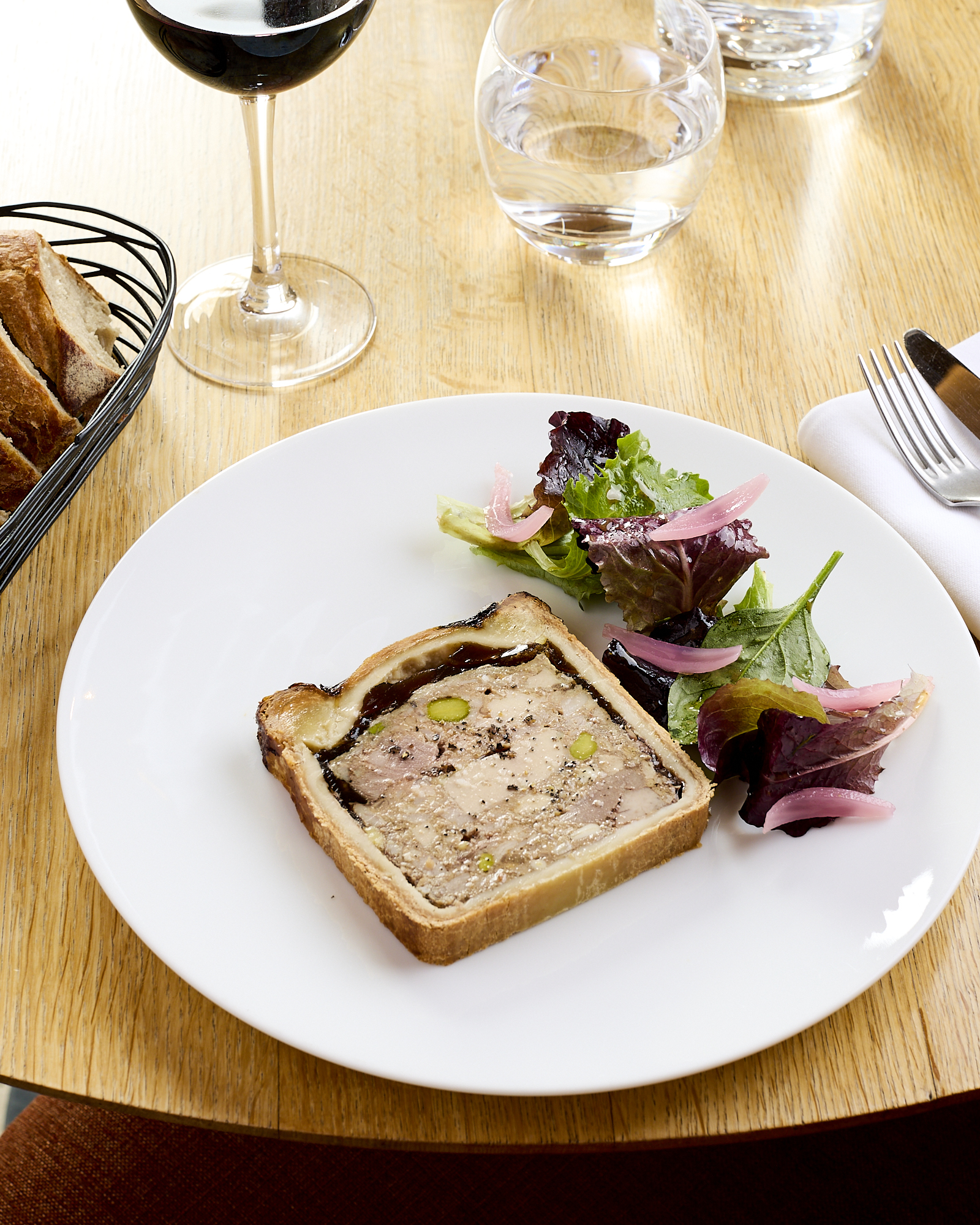 La Chapelle de Guiraud - Paté croute de La Mère Brazier