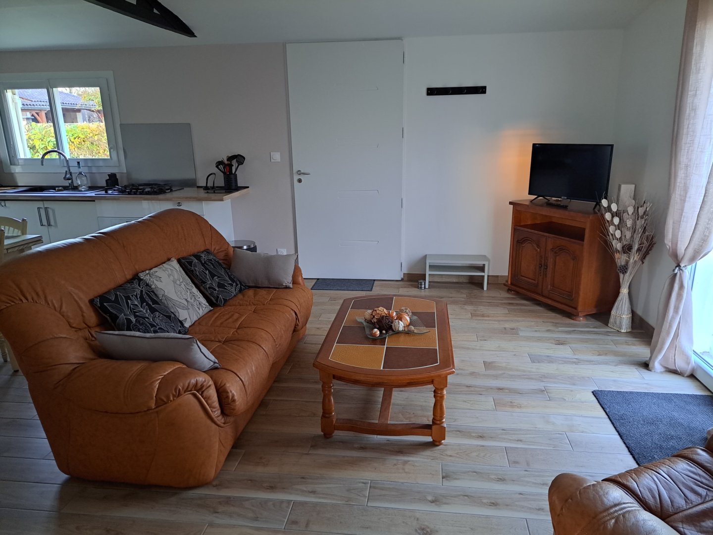 SALON 1
