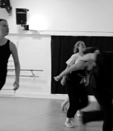 SIGNS - des corps et des textes