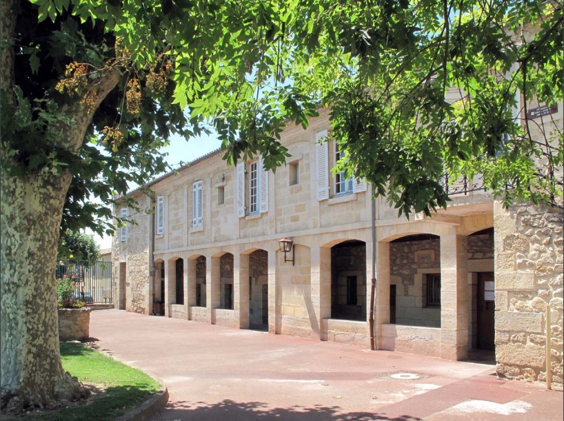 façade batiment pèlerins