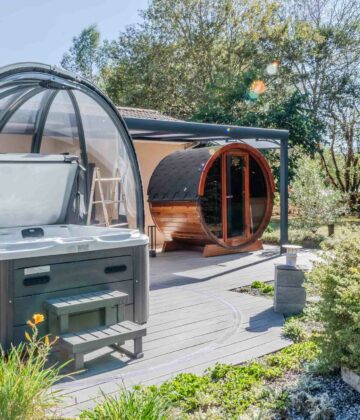 gite-piscine-sauna-spa-pres-de-bordeaux-lescale-sud-gironde-gite-tribord-couple-40