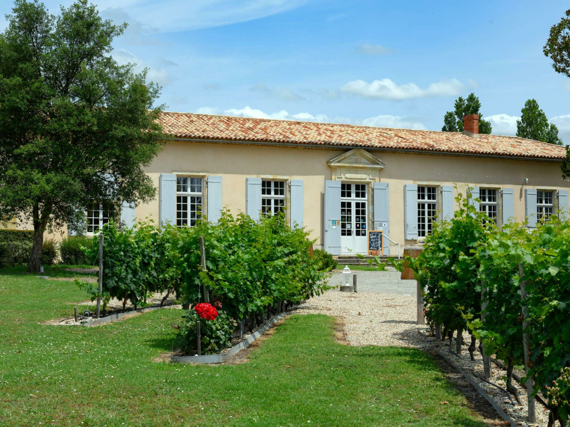 maison des vins de cadillac façade